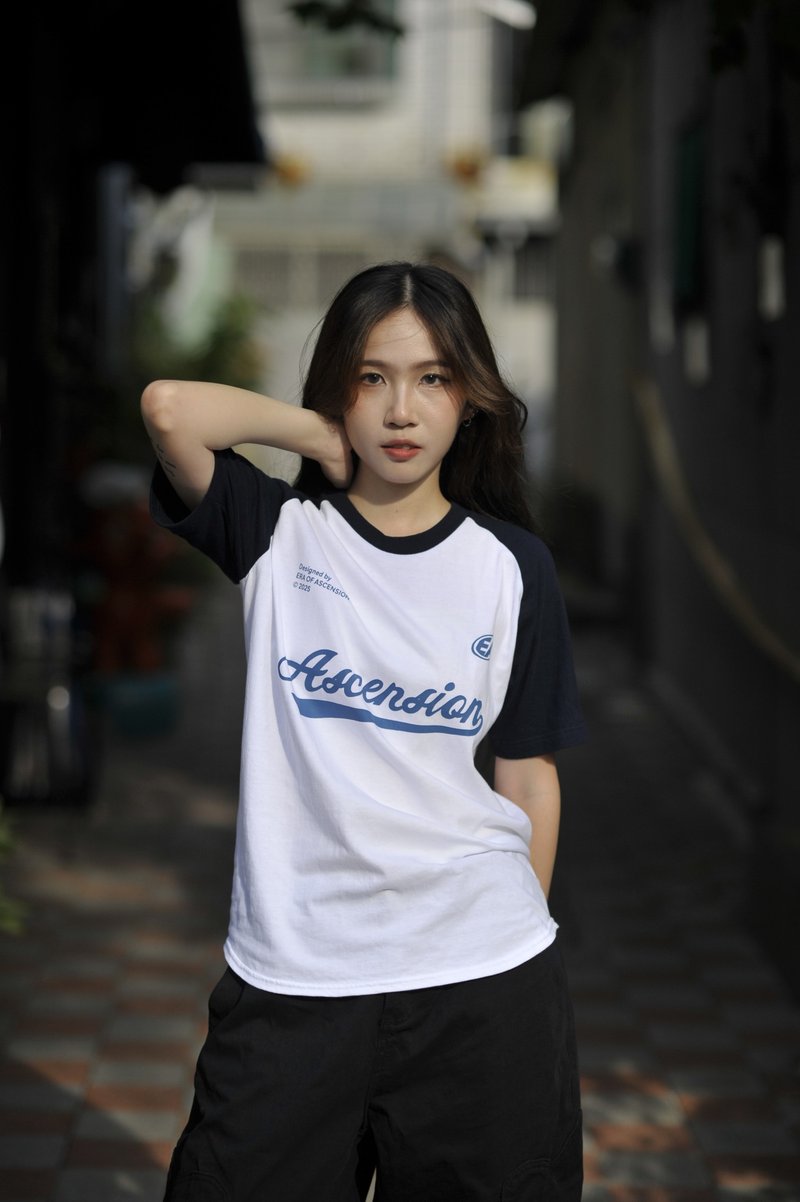 Tulip-B01 原創插畫棒球T - 女 T 恤 - 棉．麻 