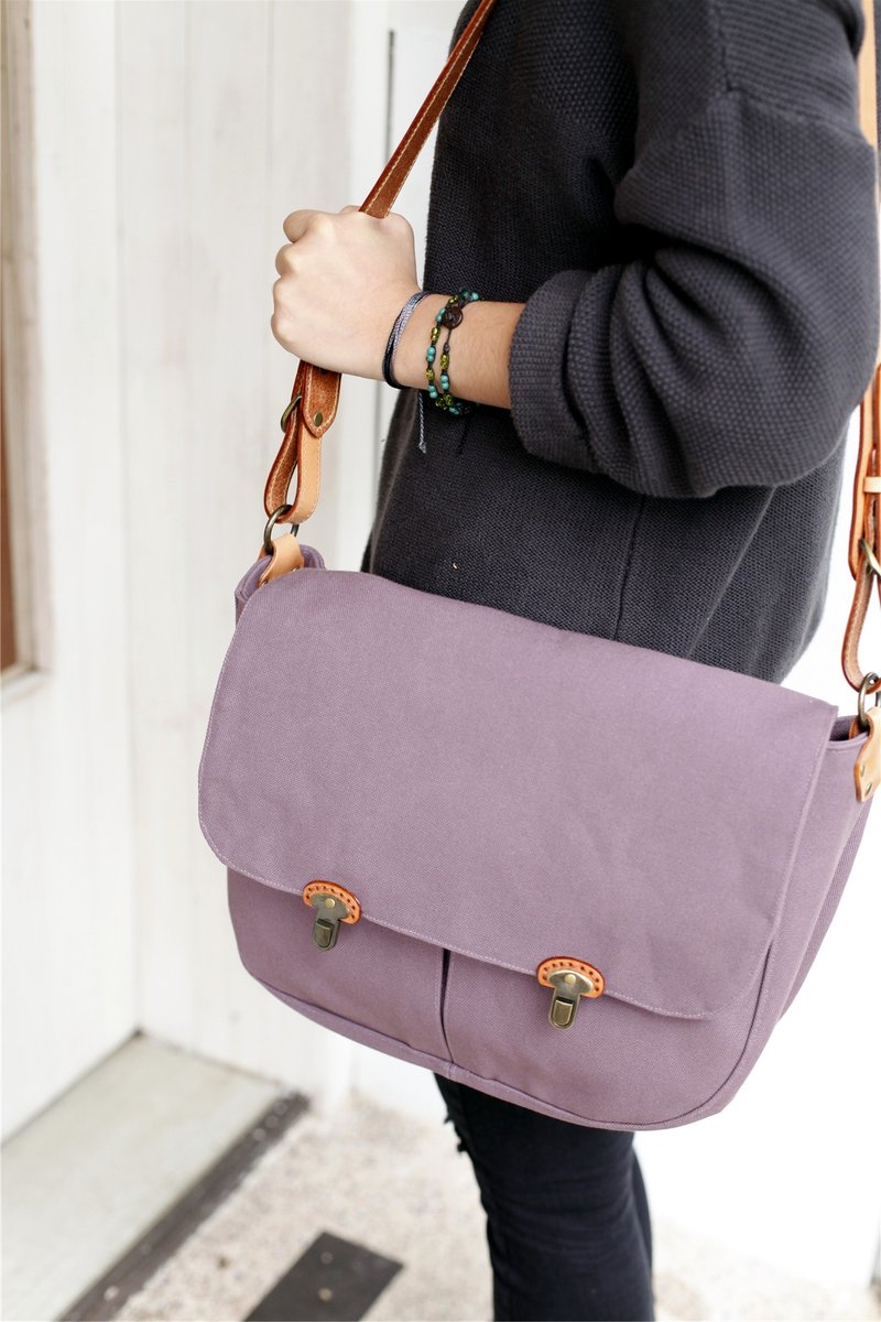 [Good day] handmade lavender purple canvas bag - กระเป๋าแมสเซนเจอร์ - วัสดุอื่นๆ สีม่วง