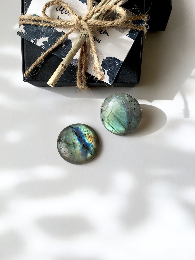 Labradorite Button earring - 耳環/耳夾 - 石頭 藍色