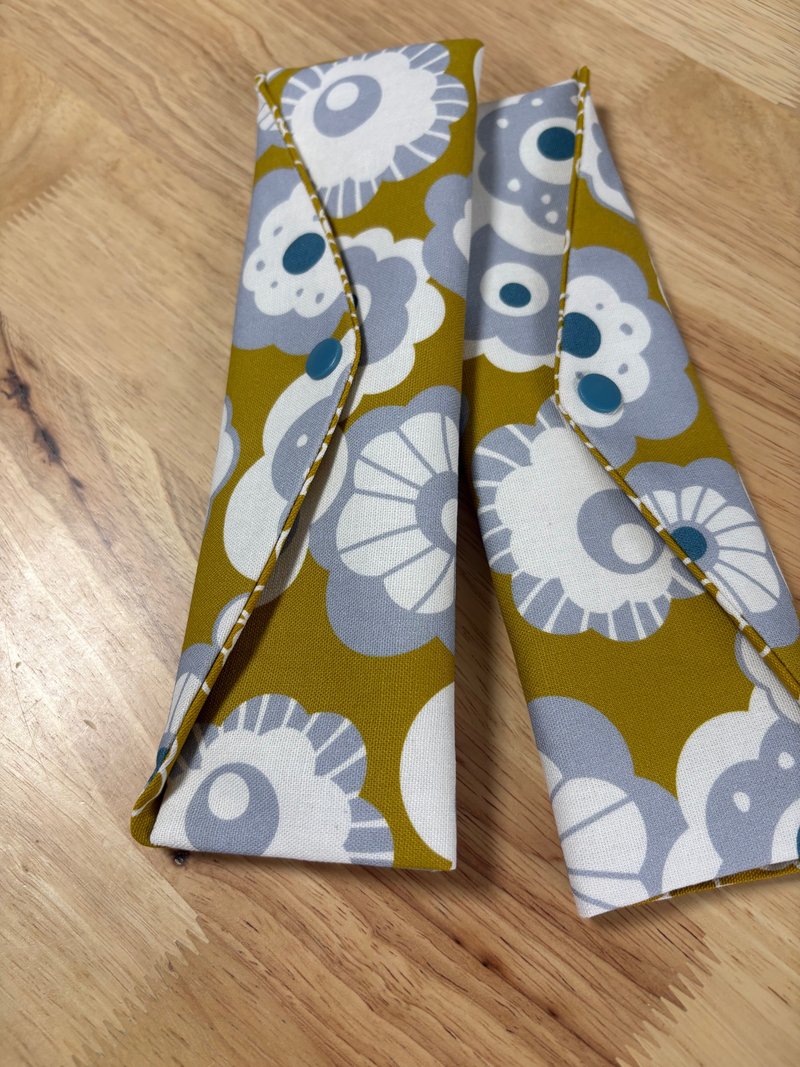 文青風環保純棉筷袋 陽光燦爛 花田 亮眼大地黃 厚實手感 日本 潮 - 收納箱/收納用品 - 棉．麻 黃色