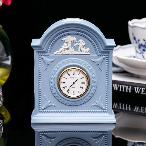 擎上閣裝飾藝術 英國製Wedgwood 浮雕璧玉精典絕版愛神邱比特 陶瓷時鐘座鐘桌鐘