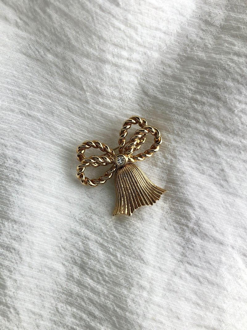 【 日本直送　名牌中古包 】Christian Dior クリスチャン ディオール ブローチ ゴールド ベル vintage ヴィンテージ j37x4j - 胸針 - 其他材質 金色