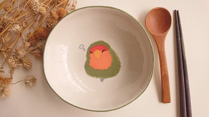 Hey! Bird friends! The green parrot is estimated to be deep dish - จานและถาด - เครื่องลายคราม สีเหลือง
