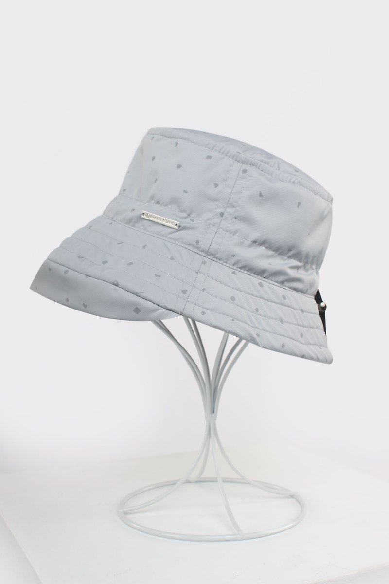 Water-repellent Packable Bucket Hat - Grey - Extended Brim - หมวก - เส้นใยสังเคราะห์ สีเทา