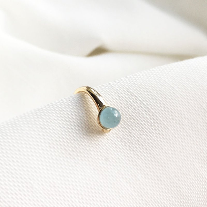 Aquamarine Ear cuff - 耳環/耳夾/耳骨夾 - 寶石 藍色