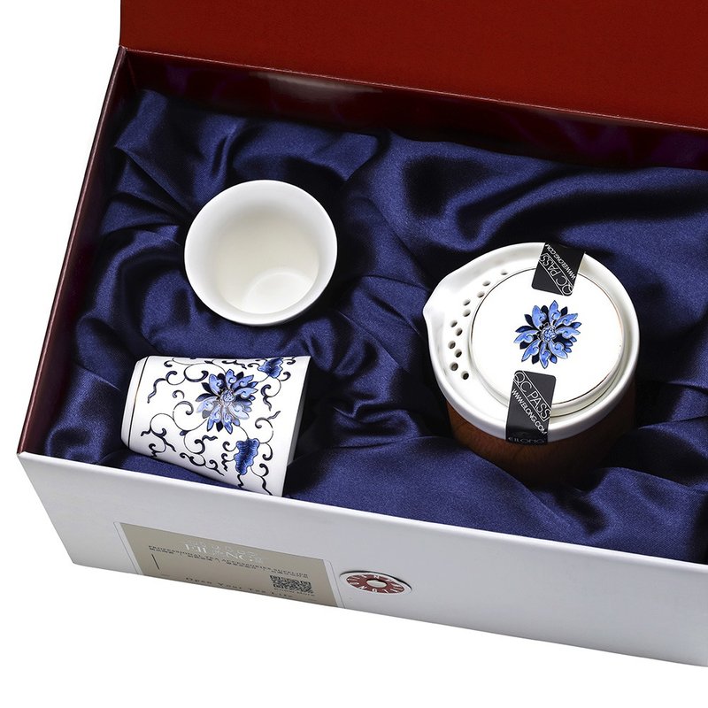 Zen Lotus 3 into the gift box (pot + 2 cups) - ถ้วย - ดินเผา สีน้ำเงิน