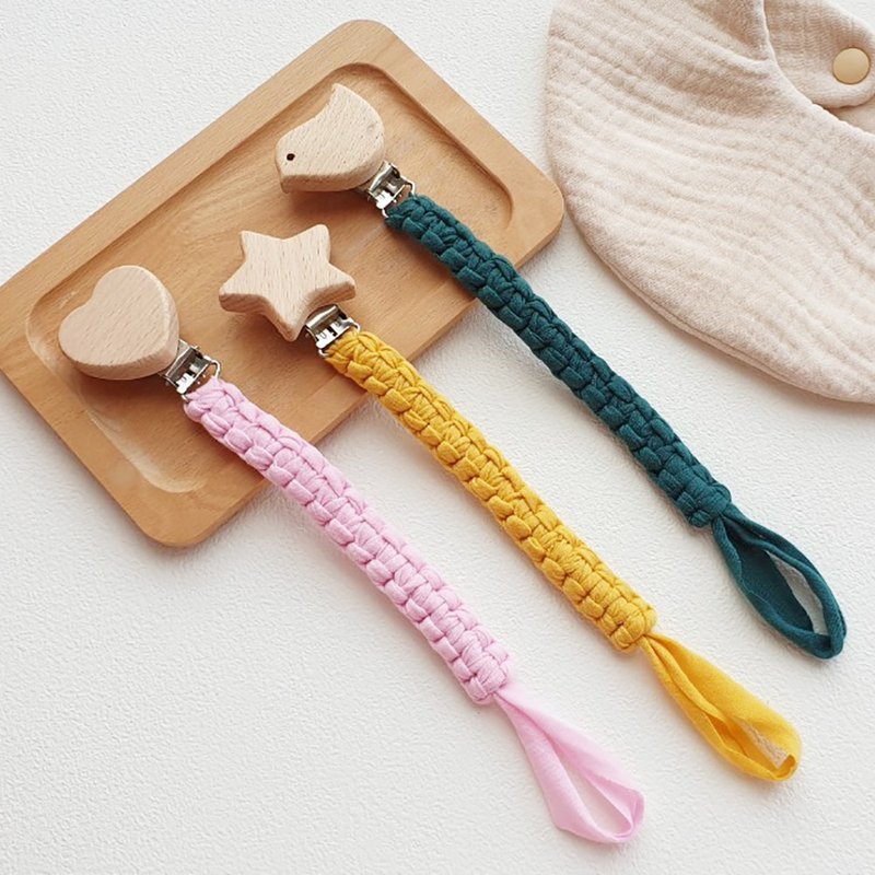 Natural beech wood woven pacifier chain (love, star, bird) - ขวดนม/จุกนม - ผ้าฝ้าย/ผ้าลินิน สึชมพู