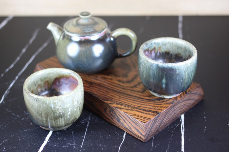 【送禮好物】柴燒 天目帶藍彩 手拉坏 一壺兩杯組 名家葉敏祥作 - 茶壺/茶杯/茶具 - 陶 