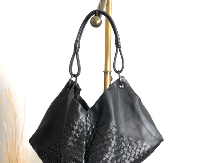 【関税&送料込】Bottega Veneta Shoulder Bag BOTTEGA VENETA | Small Zigzag Leather Shoulder Bag | Men