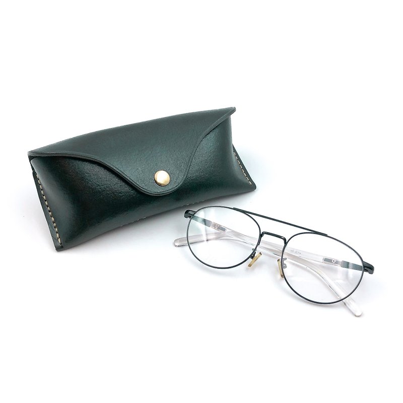 Handmade Vegetable Tanned Leather - Glasses Case - Eyeglass Cases & Cleaning Cloths - Genuine Leather Green