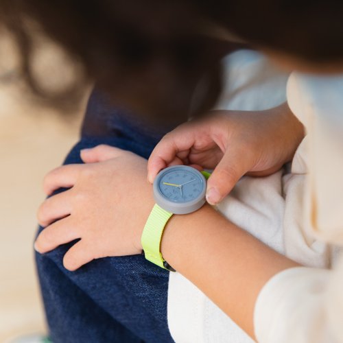 YOT WATCH｜臺灣授權代理 日本 YOT WATCH 兒童手錶 / 螢光黃綠