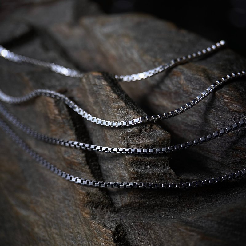 Plaid chain/925 sterling silver necklace/width 1mm/sterling silver chain - สร้อยคอ - เงินแท้ สีเงิน