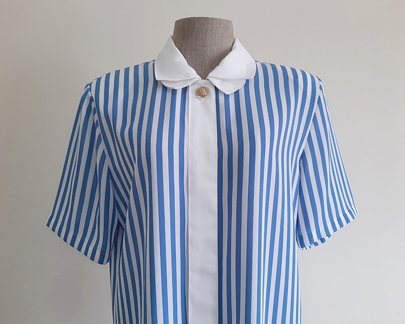 Vintage Blue White Striped Blouse - เสื้อผู้หญิง - เส้นใยสังเคราะห์ สีน้ำเงิน