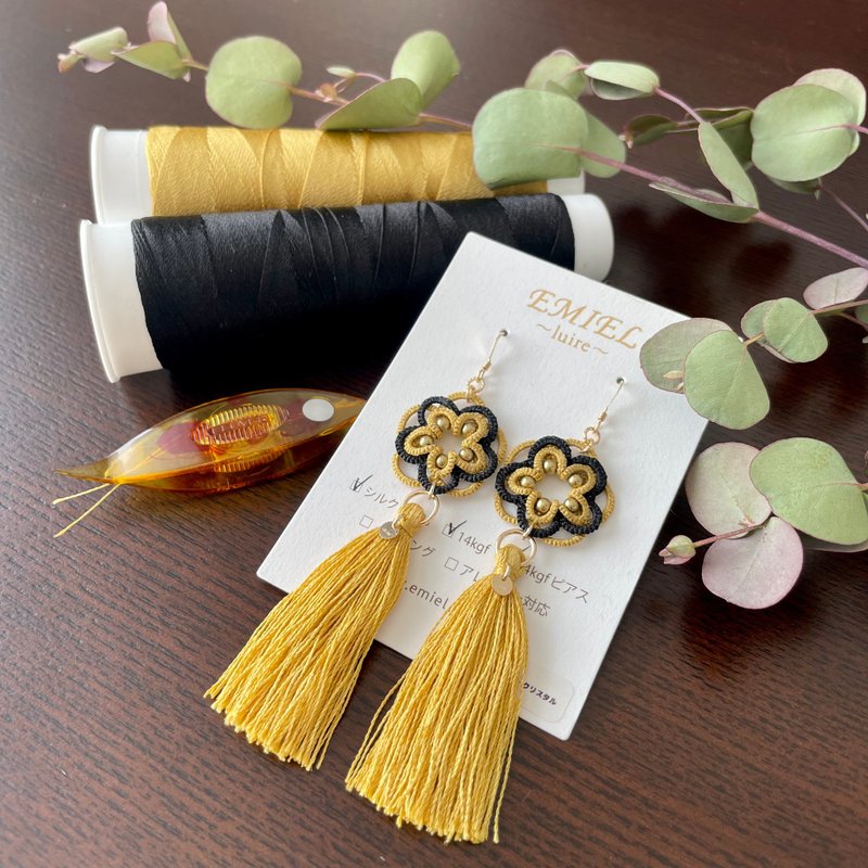 Kibou ~luire ~ silk thread ~ jet black, silver sandalwood, and amber lace earrin - Earrings & Clip-ons - Silk Black