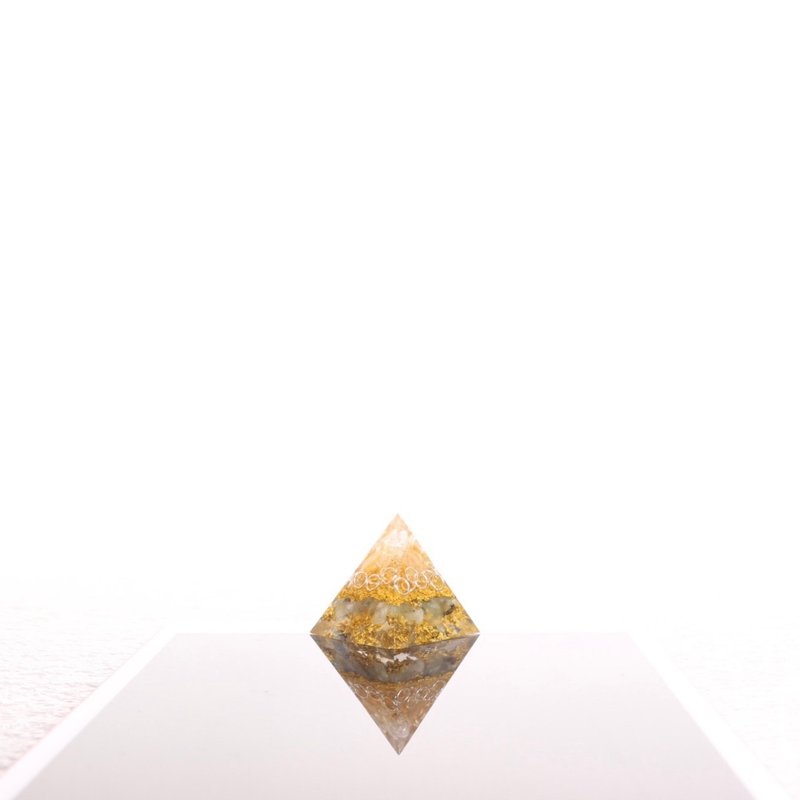 【畢業禮物】金色豐收-奧剛迷你金字塔Orgonite水晶礦石招財進 - 擺飾/家飾品 - 水晶 黃色