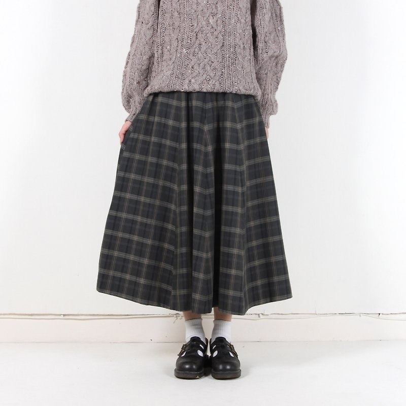 Ancient】 【egg plant grainy lattice vintage round skirt - กระโปรง - ขนแกะ สีดำ
