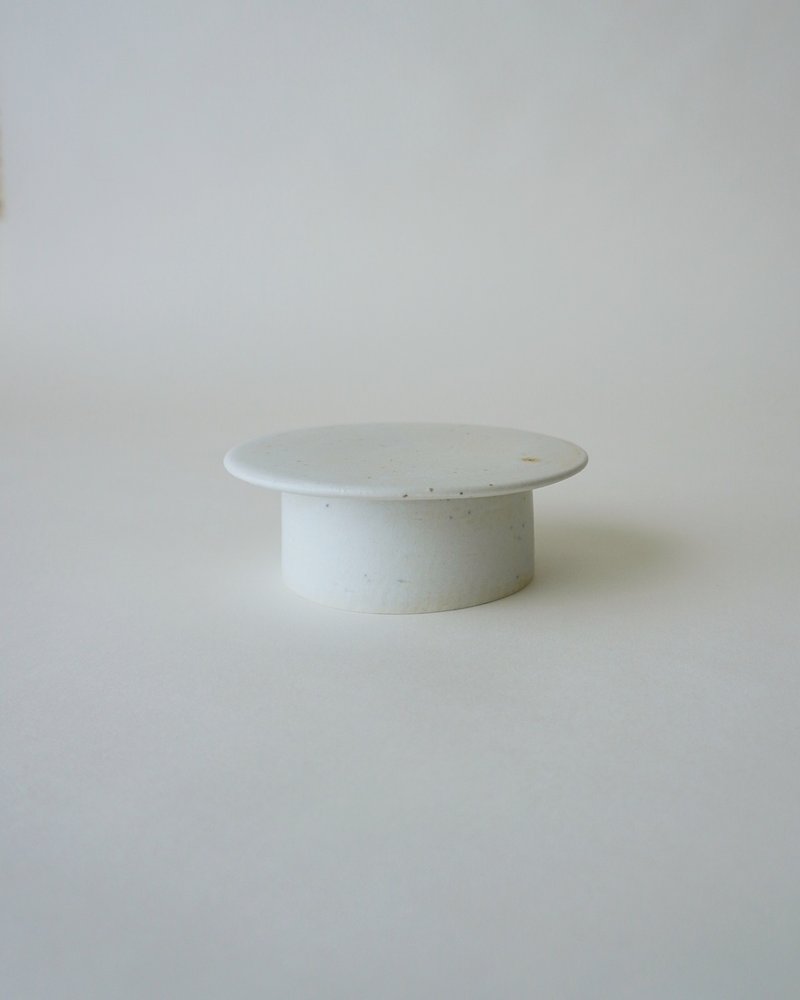 雪白色小高台 - 擺飾/家飾品 - 瓷 白色