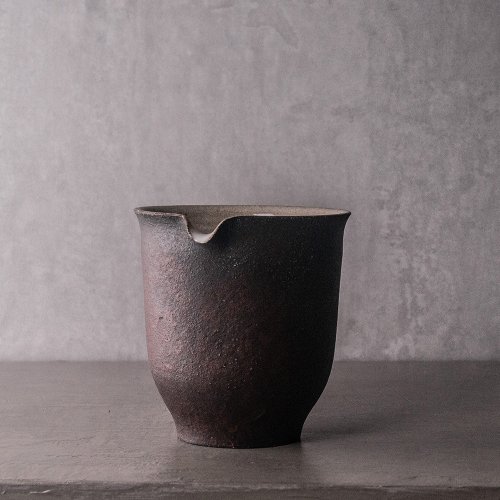 上作美器 無我系列-赤巖茶海320ml