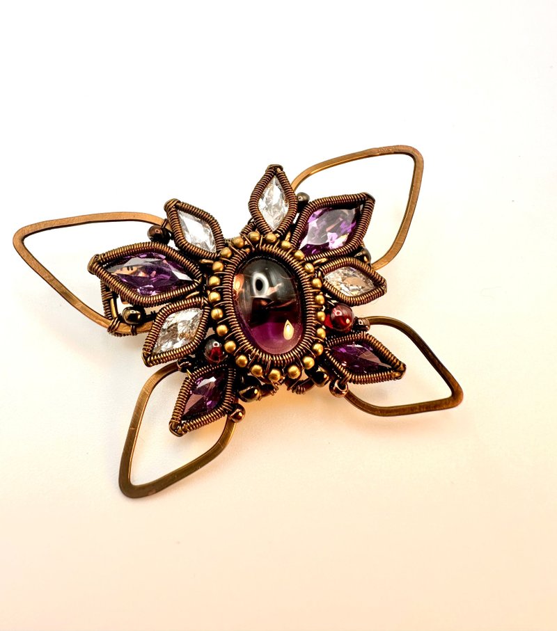 Amethyst Butterfly-Amethyst Stone Bronze Bronze Braided Butterfly Brooch - Brooches - Crystal Purple