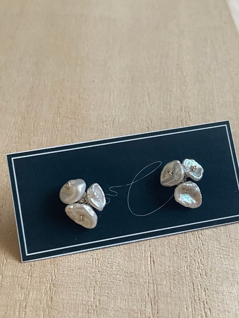Earrings • Blossoms • Natural Baroque Pearls • 925 Sterling Silver - Earrings & Clip-ons - Pearl White