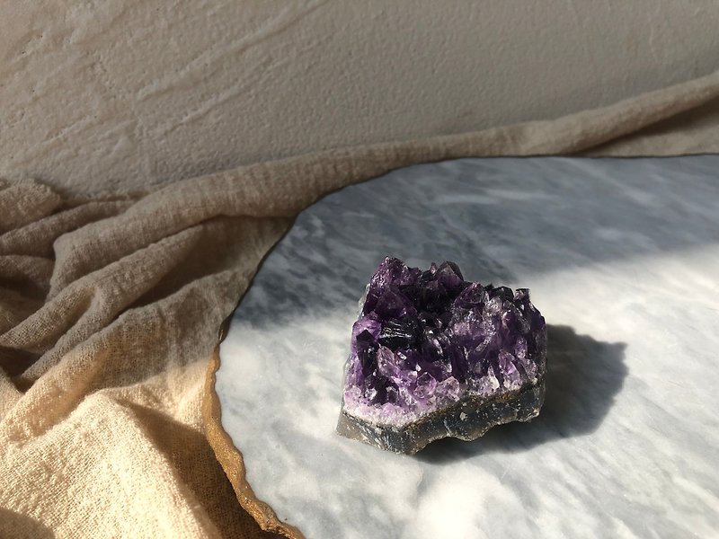 Amethyst cluster raw stone ore energy small object office decoration gift-giving Japanese origin - ของวางตกแต่ง - คริสตัล สีม่วง