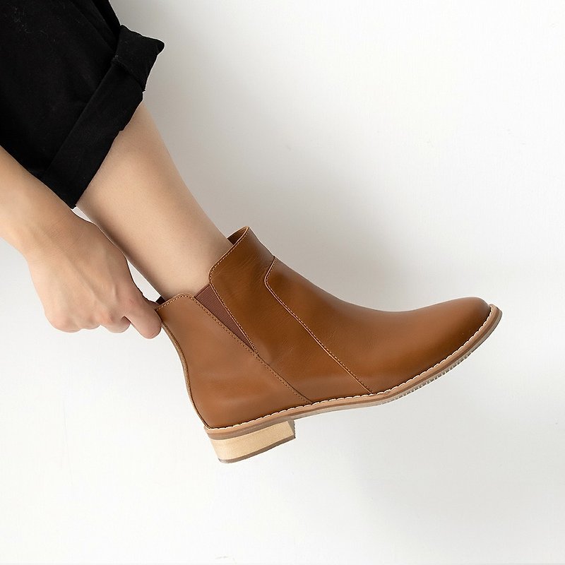Side face leather ankle boots - sandalwood Brown - รองเท้าบูทสั้นผู้หญิง - หนังแท้ สีนำ้ตาล