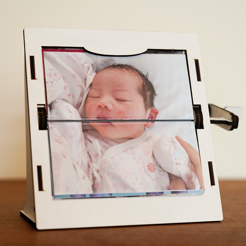 【Customization】 Hand Camera - Picture Frames - Paper 