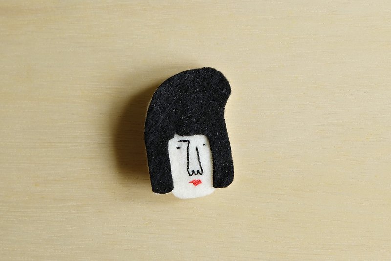 Miss Hairy Collection / Wool Felt Fabric Brooch / S Size - Brooches - Paper Black
