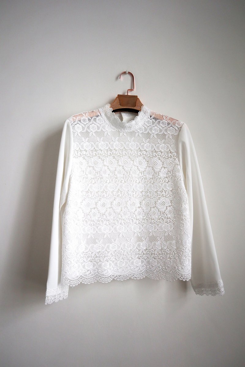 Pumpkin Vintage. Vintage lace chiffon blouse - Women's Tops - Polyester White
