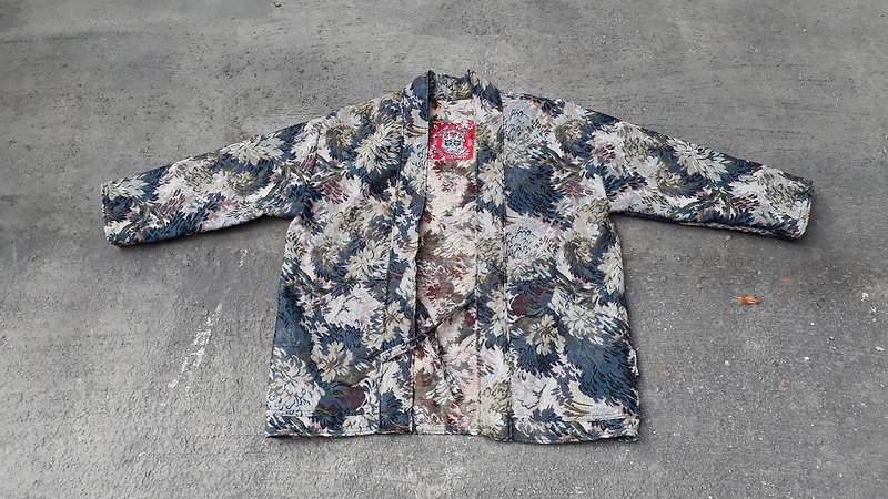 AMIN'S SHINY WORLD handmade KIMONO old flower full version blouse coat - Women's Casual & Functional Jackets - Cotton & Hemp Multicolor
