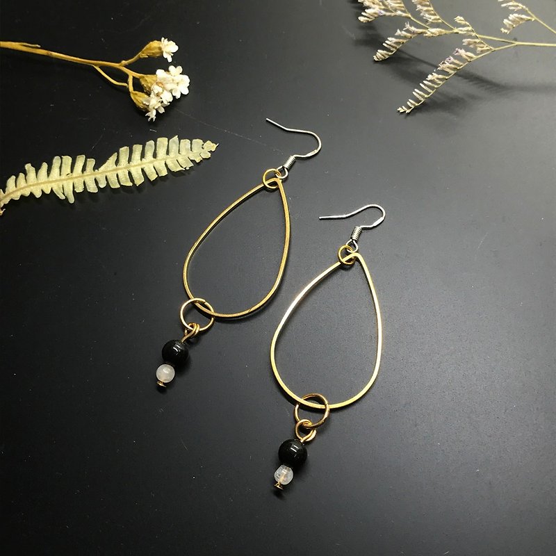 925 sterling silver brass water drops black and white low-key earrings - Earrings & Clip-ons - Gemstone Black