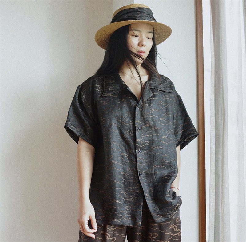 雲紋香雲紗 桑蠶絲 親服透氣 男女中性 古巴領 短袖襯衫 寬鬆防曬 - 女襯衫 - 絲．絹 咖啡色