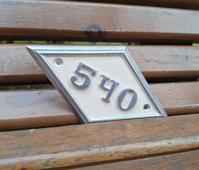House door number plaque 540 apartment rhombus address sign vintage - 門簾/門牌 - 鋁合金 