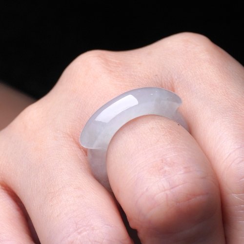 瓔珞珠寶盒 E.L.Jewelry Box 冰種翡翠馬鞍戒指戒圈 | 國際14圍 | 天然緬甸玉翡翠A貨 | 送禮