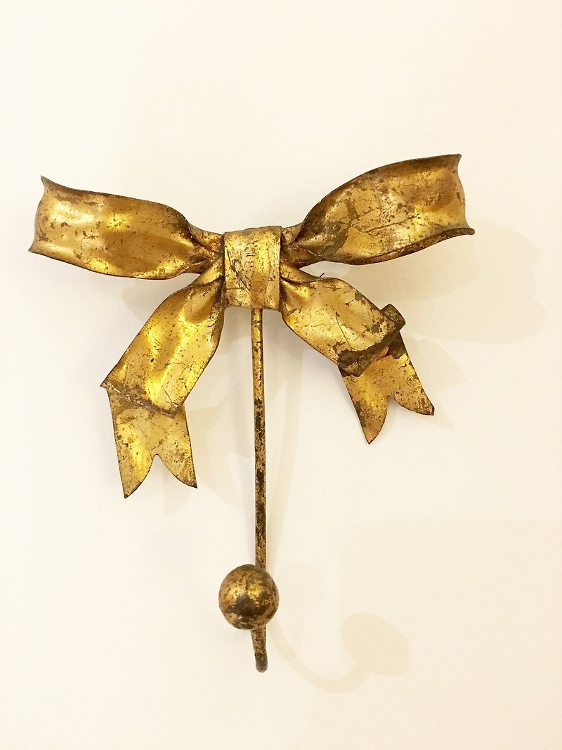 Bow-type paint steel ancient brass hooks Picks de Bea selection of American antiques - ของวางตกแต่ง - โลหะ สีทอง