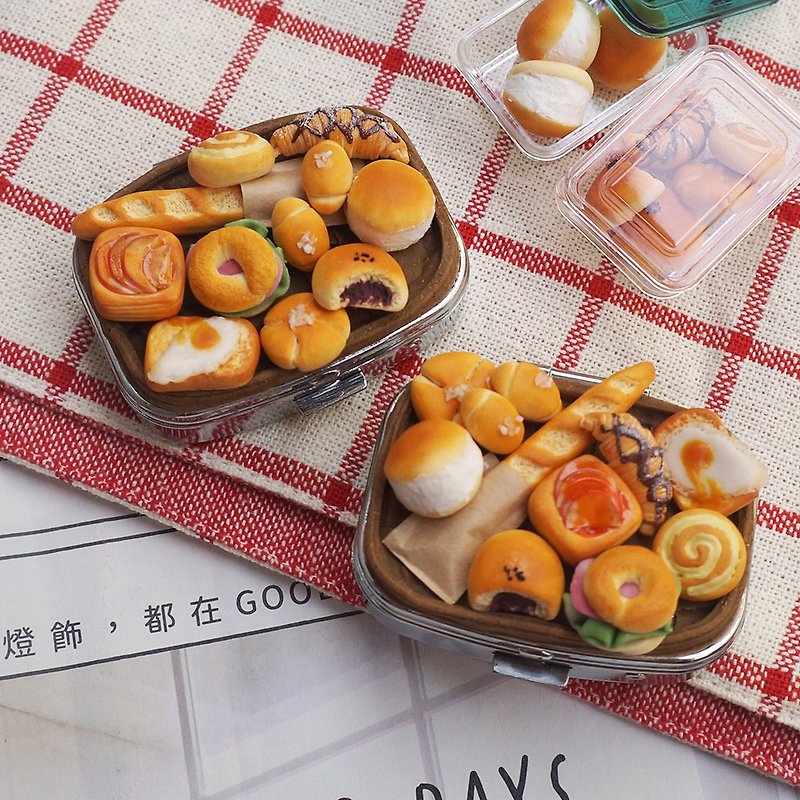 Resin Clay Basket Small Bread Jewelry Storage Box Pill Box - กล่องเก็บของ - ดินเหนียว สีกากี