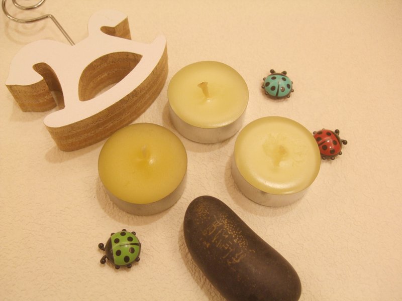 Natural beeswax essential oil candle tea T set - Candles & Candle Holders - Wax 