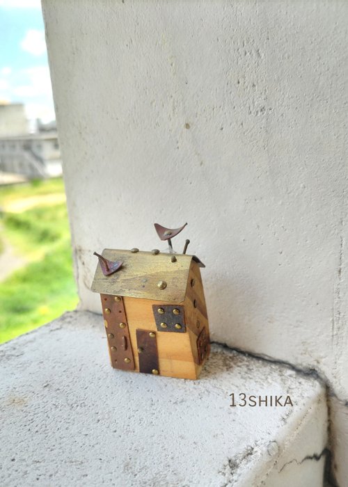 十三角鹿金工 13SHIKA金工。金工風箏小房子