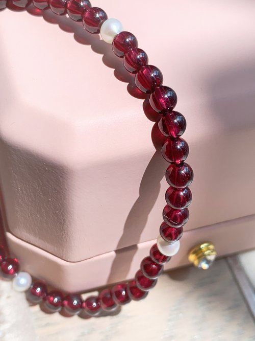 ice of Jadeite 天然水晶石榴石淡水珍珠手鍊Garnet & Flashwater Pearl Bracelet