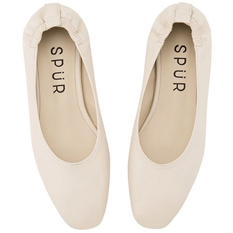 Pre-order – SPUR Stubby band flat OS7051 IVORY - รองเท้าลำลองผู้หญิง - วัสดุอื่นๆ 