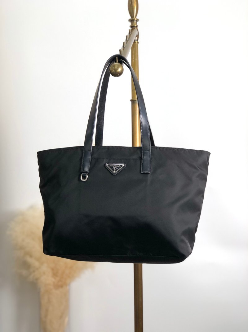 【 日本直送　名牌中古包 】PRADA プラダ トートバッグ ブラック トライアングルロゴ ナイロン vintage ヴィンテージ オールド k3r2vi - 手提包/手提袋 - 尼龍 黑色