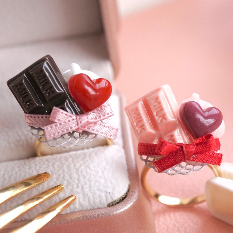 Handmade chocolate ring - แหวนทั่วไป - พลาสติก สีนำ้ตาล