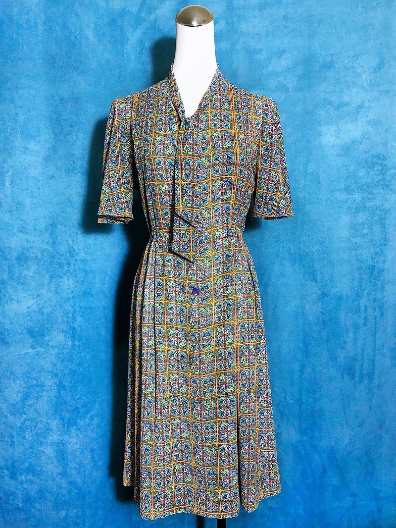 European window chiffon collar short-sleeved vintage dress / bring back VINTAGE - One Piece Dresses - Polyester Multicolor