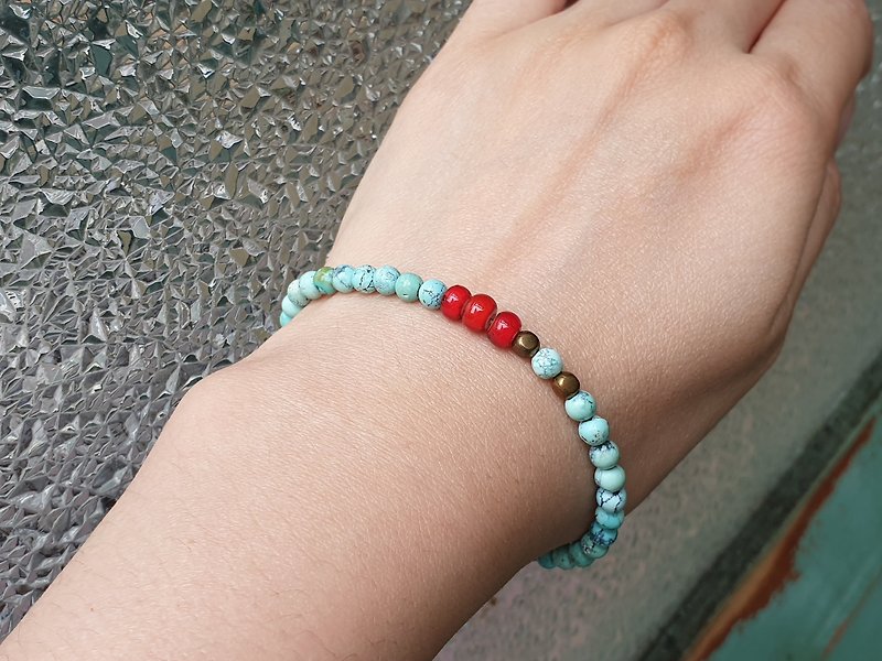 Oˋre Jewelry Indian style old glass beads white heart red beads natural turquoise can be customized - สร้อยข้อมือ - เครื่องประดับพลอย 