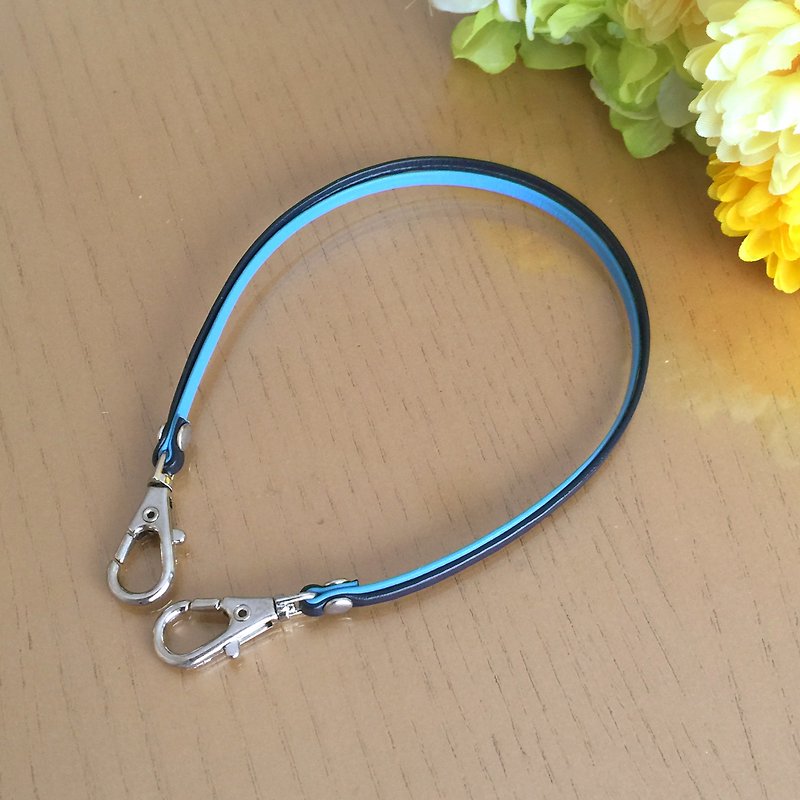 Two-tone color Leather strap (Light Blue and Navy)  - Clasps : Silver - พวงกุญแจ - หนังแท้ สีน้ำเงิน