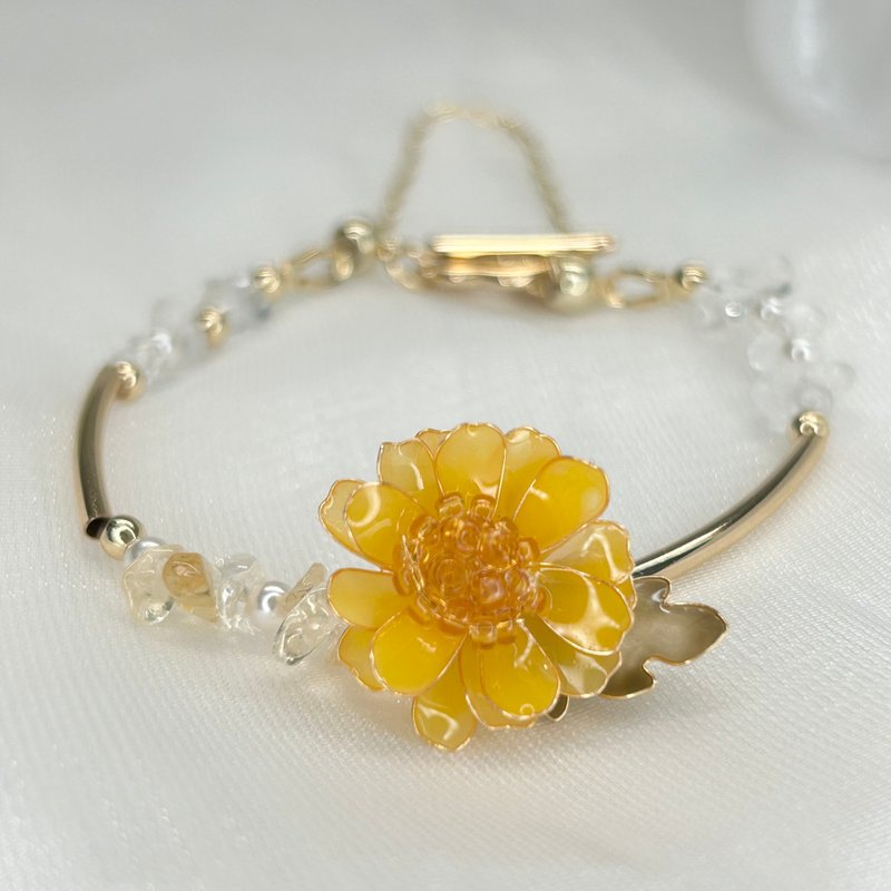 【黃色野菊x黃水晶-水晶花手鍊】11月生日花生日石 花言日和 - 耳環/耳夾/耳骨夾 - 樹脂 