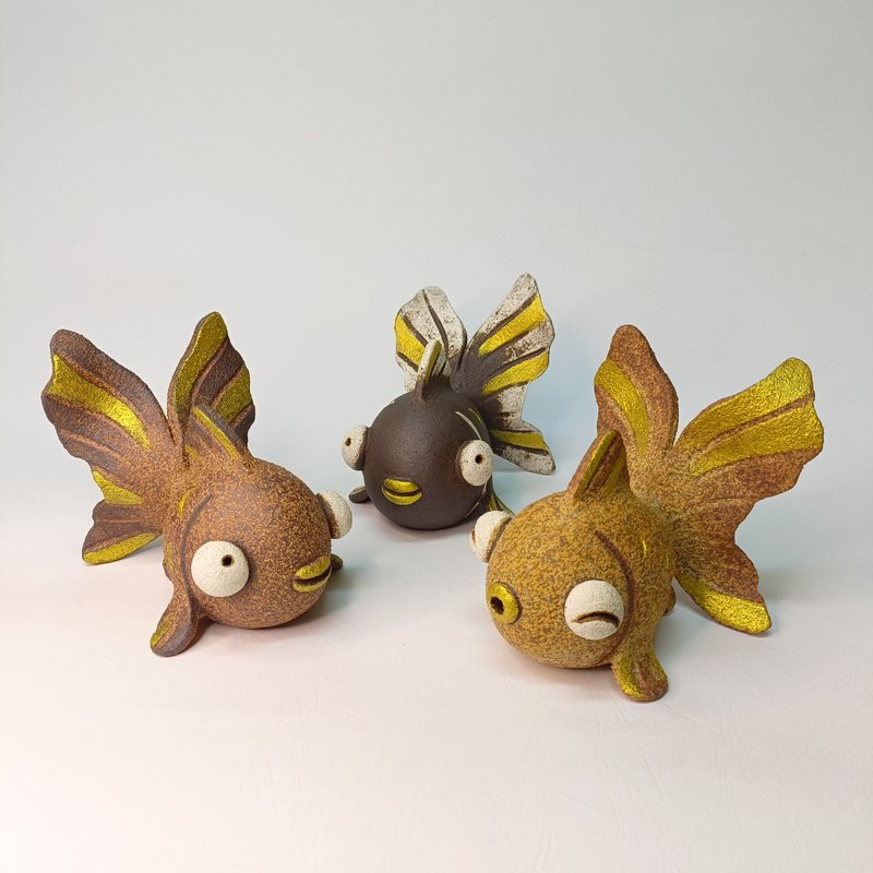 金魚滿堂/陶藝品/原創 - 擺飾/家飾品 - 陶 多色