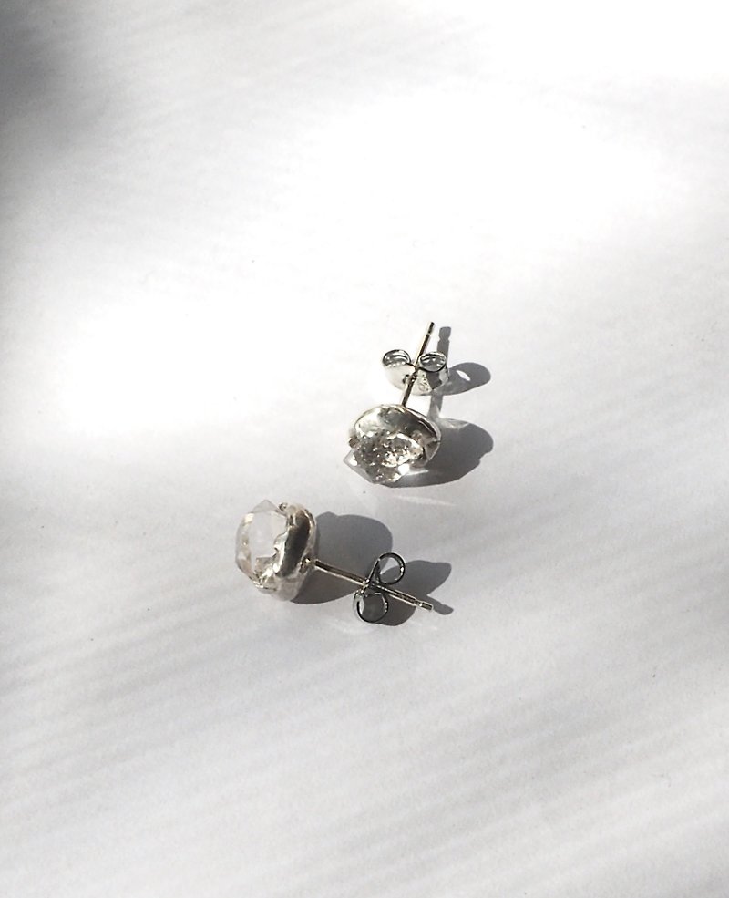 Silver studs earrings with Dual head quartz - ต่างหู - เงินแท้ 
