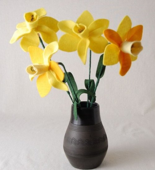 HandcraftWithSoul DIY Felt Daffodils, PDF Materials, Womens Gift, DIY Soft Wool Flowers.