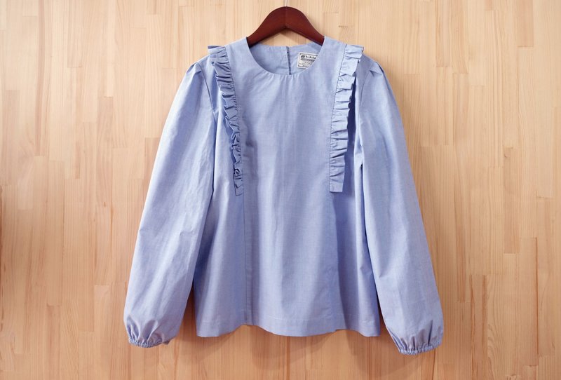 Round neck cut-out ruffled long-sleeved top/light blue cotton - Women's Tops - Cotton & Hemp Blue